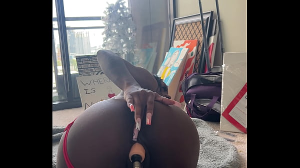 Image Ebony can't take the fuck machine