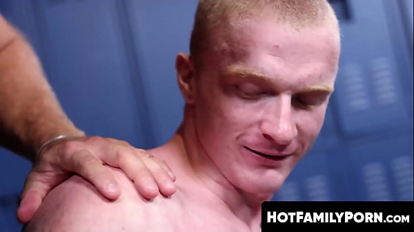 Image HotFamilyPorn.com - Sweaty pale stud bareback flip fuck after relaxing massage
