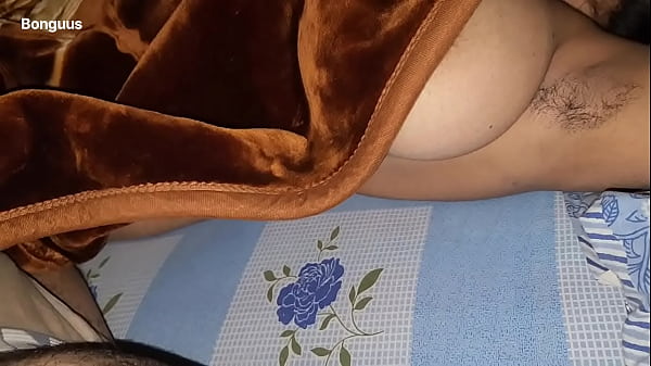 Image Sharing Bed with my Stepmom became Horny at Midnight