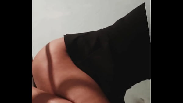 Image Gay pasivo disfrutando consolador casero