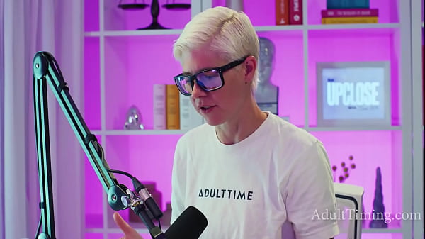Image Puckin Up Courage in a Conservative World | AdultTiming