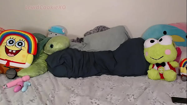 Image Nonstop Nut November 11 - Using a New Vibrator to Cum While I Watch Porn - I Didn't Like the New Vibrator