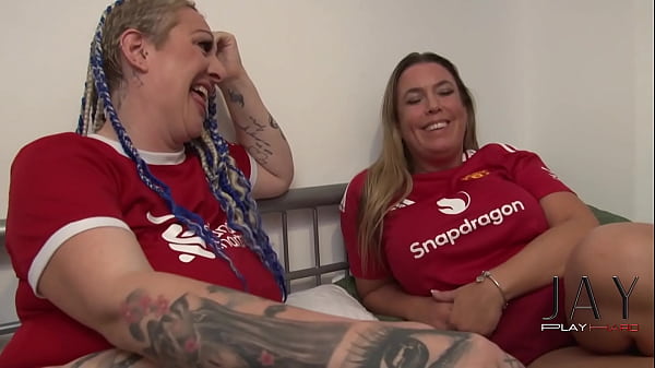 Image SOCCER FANS HAVE A SWINGER FOURSOME BEFORE THE BIG GAME