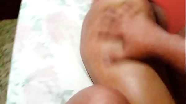 Image Masajeando el culote de trigue&ntilde_a casada se lo chupo y le meto toda la verga