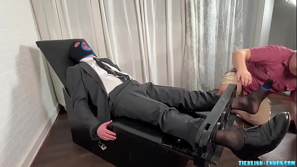 Image Bear Matt Enjoys His Ticklish Session With Sub John Spencer