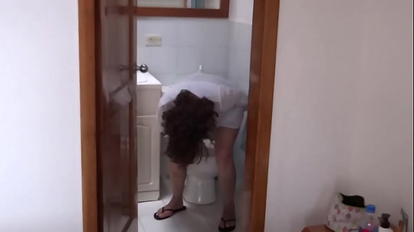 Image I film my stepmother peeing, look at her pussy before and after fucking