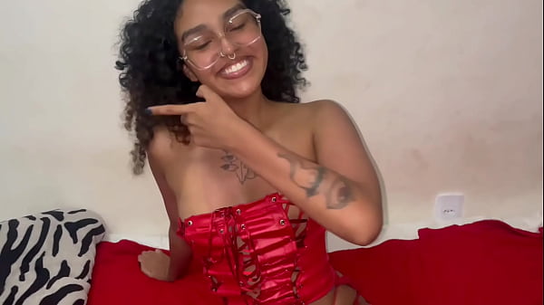 Image O corno filmou eu tirando a virgindade do cuzinho da sua esposa novinha pela primeira vez