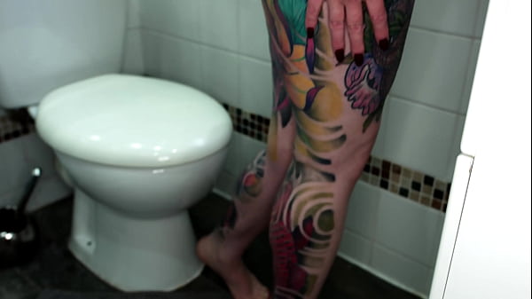Image Dru Vs PAWG tattood goth rasta chick cuck veiw