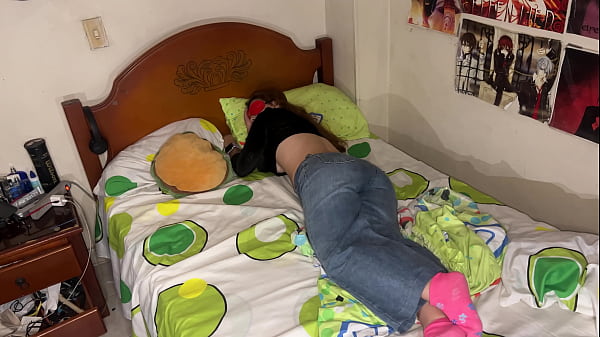 Image Amo despertar a mi hermanastra y que siempre est&eacute_ dispuesta a follar / SEXO con HERMANASTRA