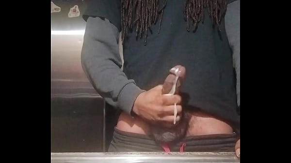 Image Nut in Kitchen