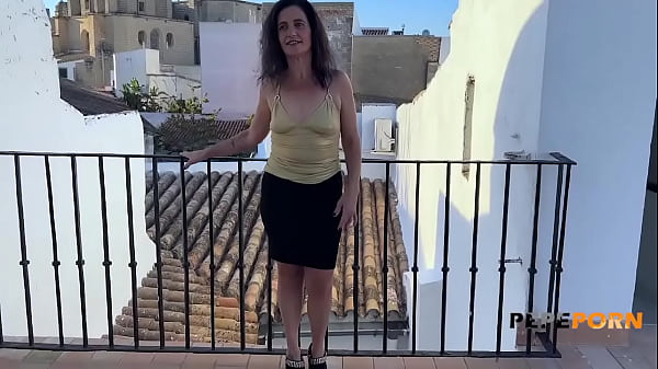 Image She won't leave without a HARD THREESOME! Noemi Picara fulfills her promise