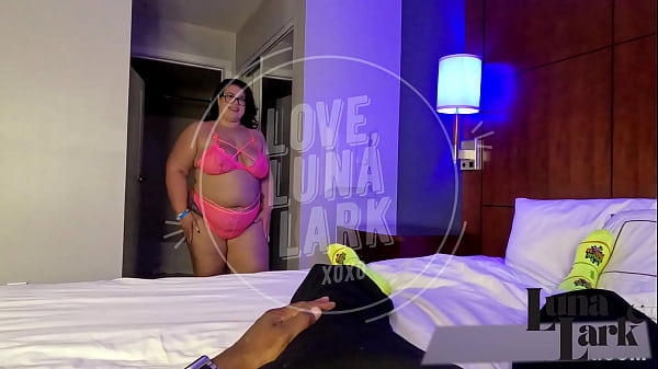 Image Sexy BBW Luna Lark fucks Shaundam at Exxxotica