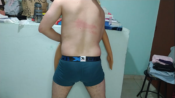 Image Los padres de mi amiga estaban en casa, pero ella quer&iacute_a que me la follara bien rico