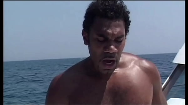 Image ANAL fucked by the black man on the high seas