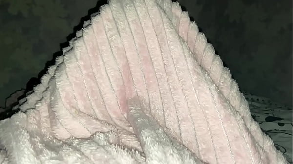 Image Stepdaughter climbed under the blanket to her stepfather to give him a blowjob and then fuck