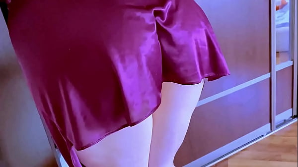 Image I found my stepmom in a nightgown and no panties, she must have been looking for something, but it made me horny and I fucked her pussy