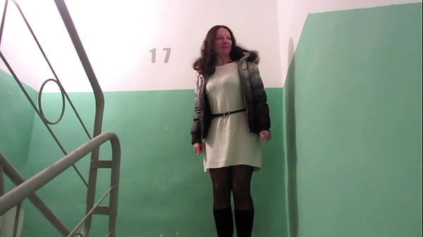 Image Public piss. Milf loves to urinates on stairs and outdoors. Amateur fetish.