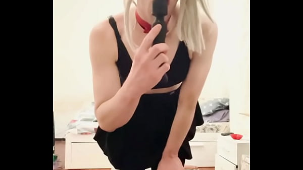 Image sexy trans bitch passionately herself in the ass with her toys