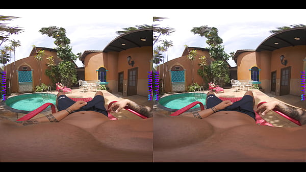 Image PURITY VR - I spent the day with a Stranger at The Pool