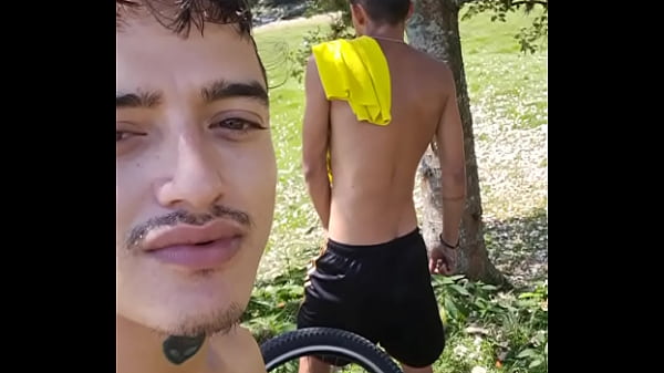 Image CICLISTA ME FOLLA EN EL CAMPO BICYCLE CYCLIST OUTDOOR