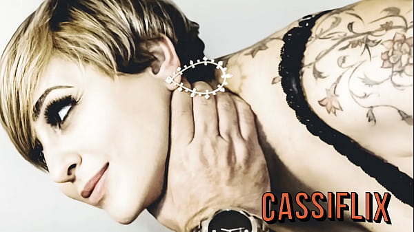 Image Conheci o boy na balada, ele chupou minha buceta t&atilde_o gostoso que me fez gozar... Assista completo Cassiflix