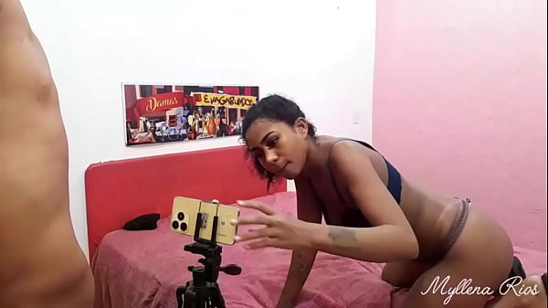 Image Liguei para meu marido me ver peladinha