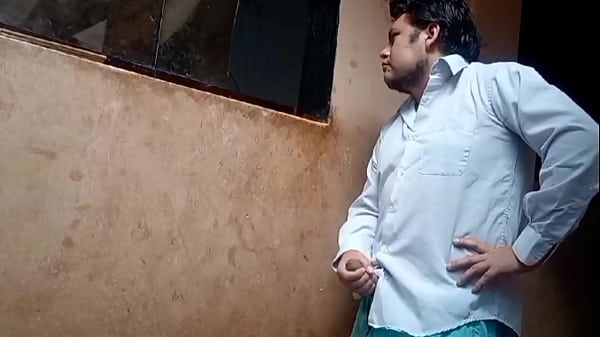 Image &iexcl_&iexcl_Mi padrastro cochino y  maduro se pajea con mis calzones!! Lo invito follar en el culo y que se corra en mi co&ntilde_o mientras su nueva esposa no esta.