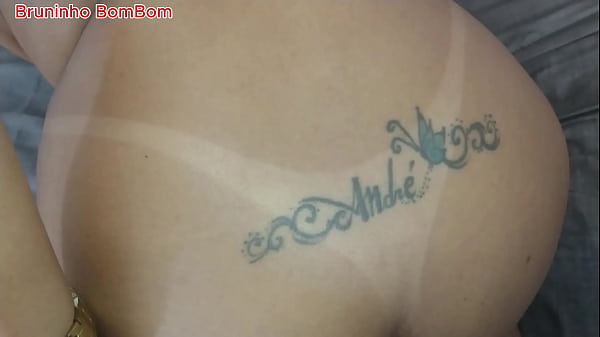 Image Fodendo com a mulher do Andr&eacute_ na casa deles ainda essa &eacute_ cachorra muito gostosa