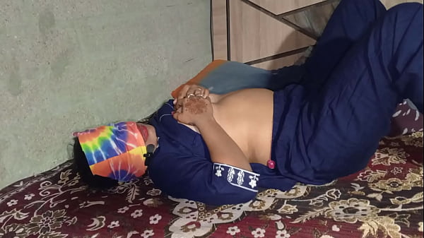 Image Bhabhi ko raat me jor se chudhai in house Hindi audio.