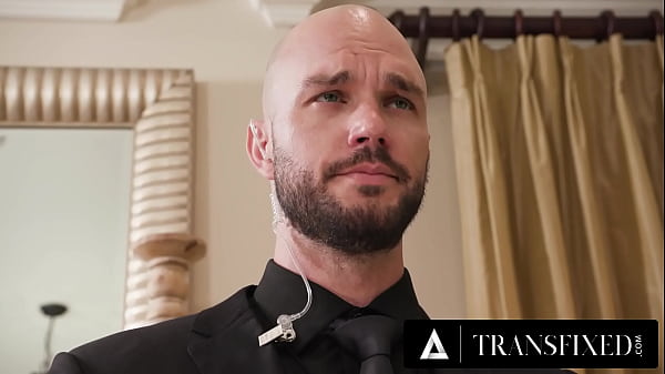 Image TRANSFIXED - Single Rich Kalli Grace Fucks New Hookup Kasey Kei With Hung Bodyguard