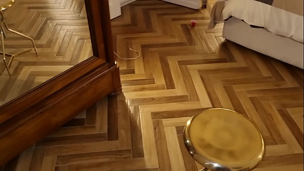 Image APRI LA BOCCA E BEVILA TUTTA | OMAGGIO DI SBORRA ALLA MATRIGNA - GEMITI E UNA SBORRATA PAZZESCA