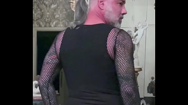 Image Stretching my ass in the Fuck Machine