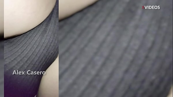 Image ENCUENTRO A MI HERMANASTRA EN PLENA TRANSMISI&Ograve_N Y ME UNO PARA FOLLARLA EN VIVO