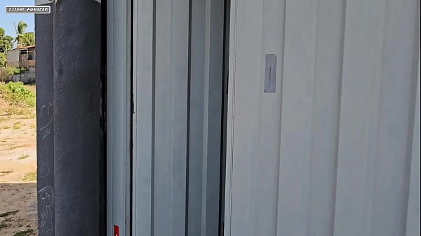 Image Comi a esposa do meu amigo ela e t&atilde_o gostosa que nao resistir e dei uma chupada suculenta em sua buceta enchendo o cu dela de porra
