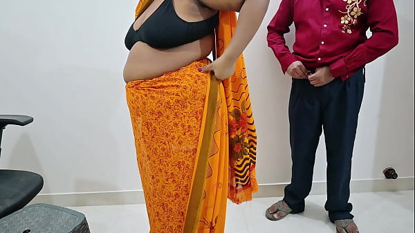 Image Neighbour boy studying sex class from bhabhi