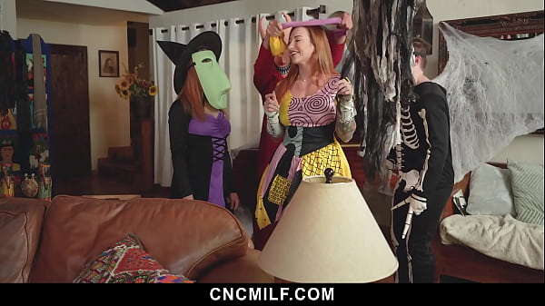 Image Step Siblings Prank Their Stepmom and Freeuse Her in Group - Cncmilf