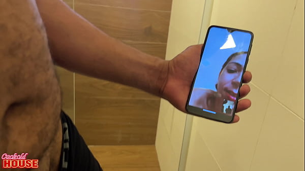 Image MILF safada faz v&iacute_deo chamada pro marido corno v&ecirc_-la num menage a trois