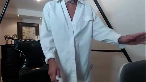 Image Anal Show! Maxine X Plays With Her Toys & Squirts Really Hard!
