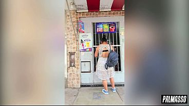 Image Saliendo de clases, fui a comprar en la bodega, pero un extra&ntilde_o me propuso coger a cambio de pagarme la mensualidad de la universidad.