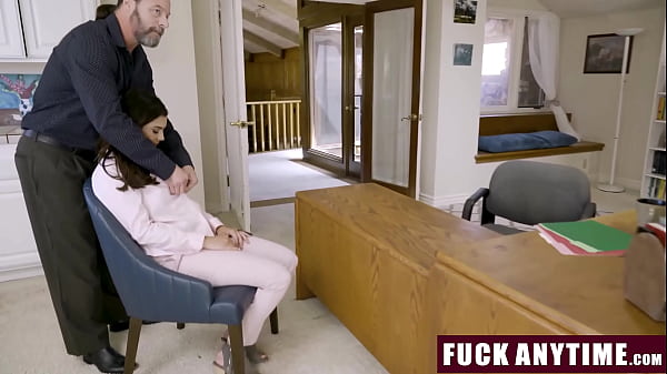 Image Freeuse Boss Fucks His Employees at His Workplace - Fuckanytime