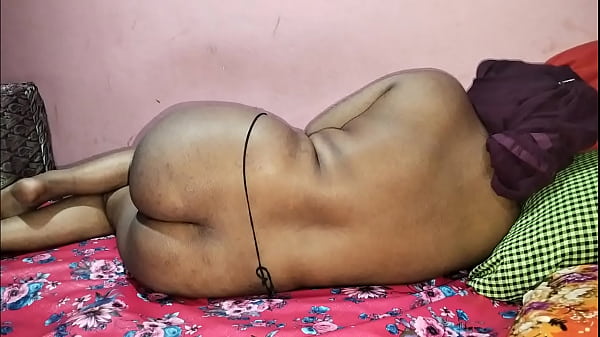 Image MUSLIM MOM VISIT MASSAGE SHOP, MASSEUR WANNA SEX SLIDING HIS DICK