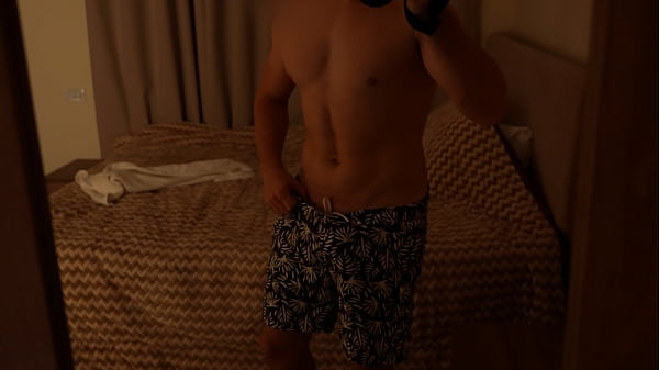 Image Fit guy couldn't resist jerking off in front of the mirror after visiting the pool