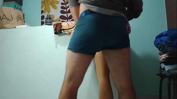 Image Le froto mi peque&ntilde_a verga sobre su co&ntilde_o antes de follarmela bien rico
