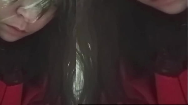Image slut masturbates & shows off pussy 1