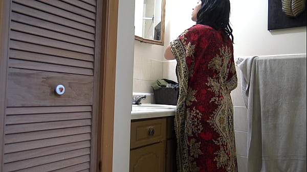 Image Pakistani stepmother is SHOCKED when her stepson cums inside her pussy