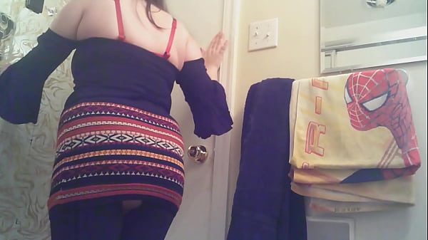 Image horny slut plays with bondage