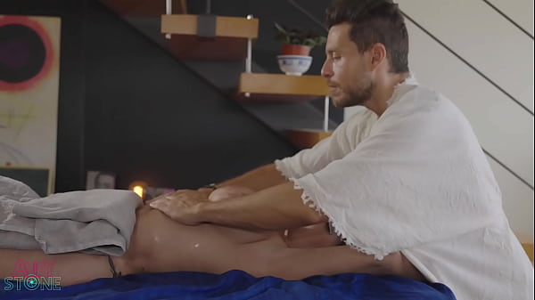 Image HAPY ENDING MASSAGE FOR A SQUIRTER HOT ARGENTINIAN