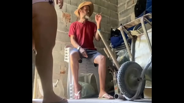 Image Aluguei um quartinho em S&atilde_o Paulo e tive que da pro Dono porque estou lisa