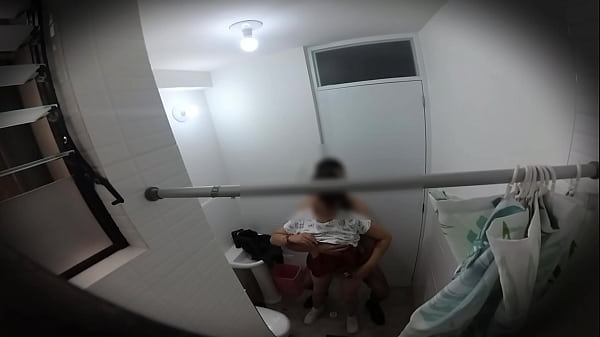 Image camara escondida en la ducha de mi hermanstra mexicana ninfomana