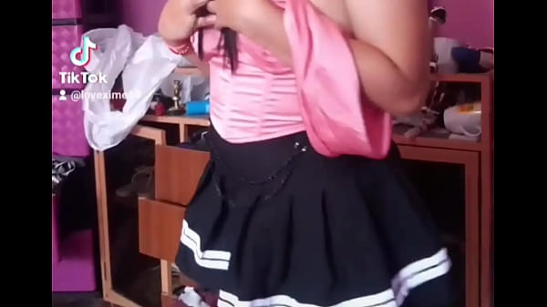 Image ME ENCANTA CABALGAR MI ALMOHADA Y TOCARME BIEN RICO MI VAGINA ROSADITA
